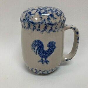 Salt or Pepper Shaker Beige Blue Spongeware Rooster 4 3/8" high